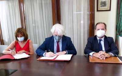 Alumni UMA e ICAMÁLAGA acuerdan potenciar el pensamiento libre entre sus miembros
