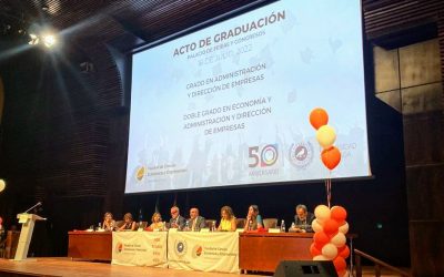 Económicas y Empresariales celebra la 54º promoción de su graduación
