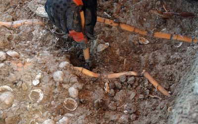 Un experto evidencia la destrucción del Cerro del Villar por un tsunami del río Guadalmedina